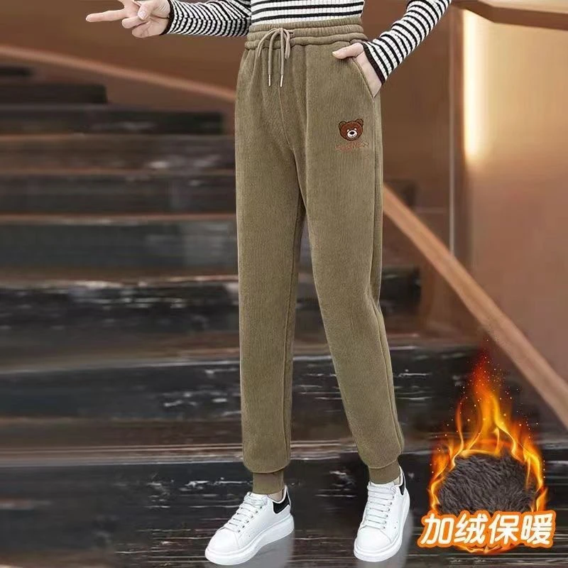 加绒加厚休闲裤女秋冬新款爆款刺绣小熊卫裤宽松运动哈伦束脚裤子