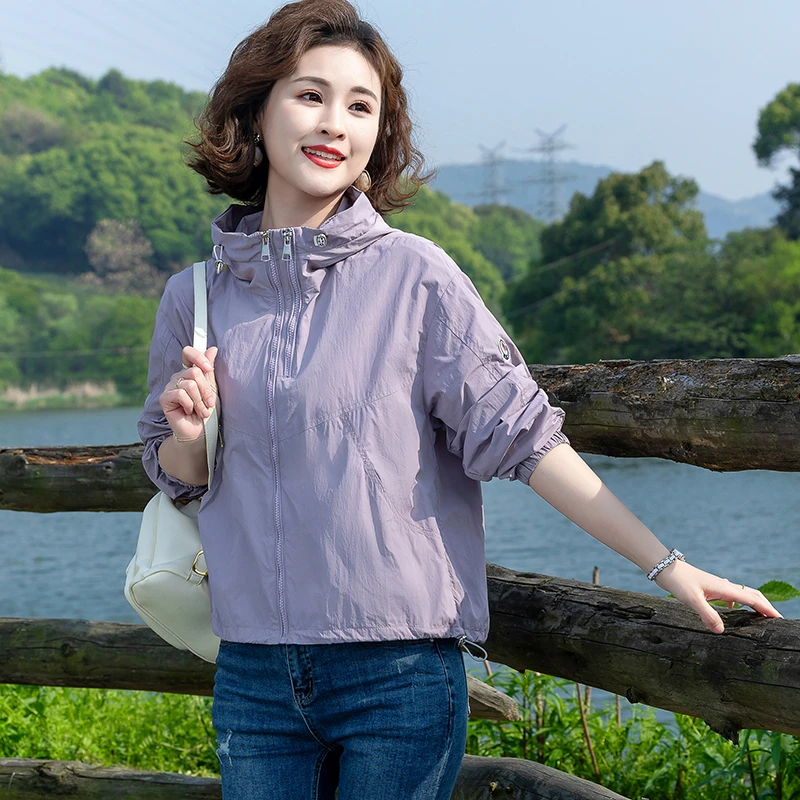 外套防晒衣风衣运动户外夏季薄款防晒服大码短款休闲百搭连帽外套