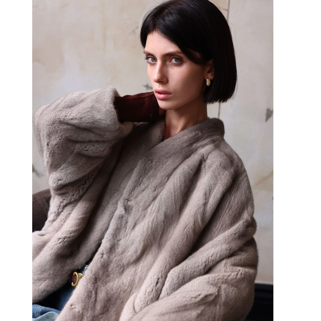 《赫本》开间plus丹麦天鹅绒短二水貂时尚女士