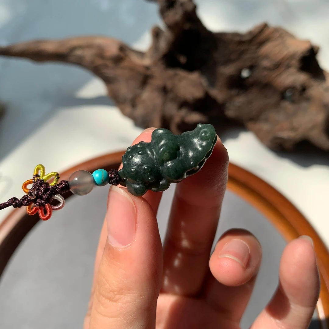 无品牌和田玉鳄鱼手机挂吊坠 精雕包挂