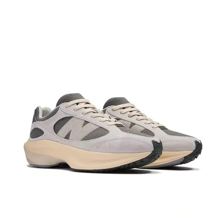 New Balance Warped Runner 防滑低帮跑步鞋格调灰UWRPDCON