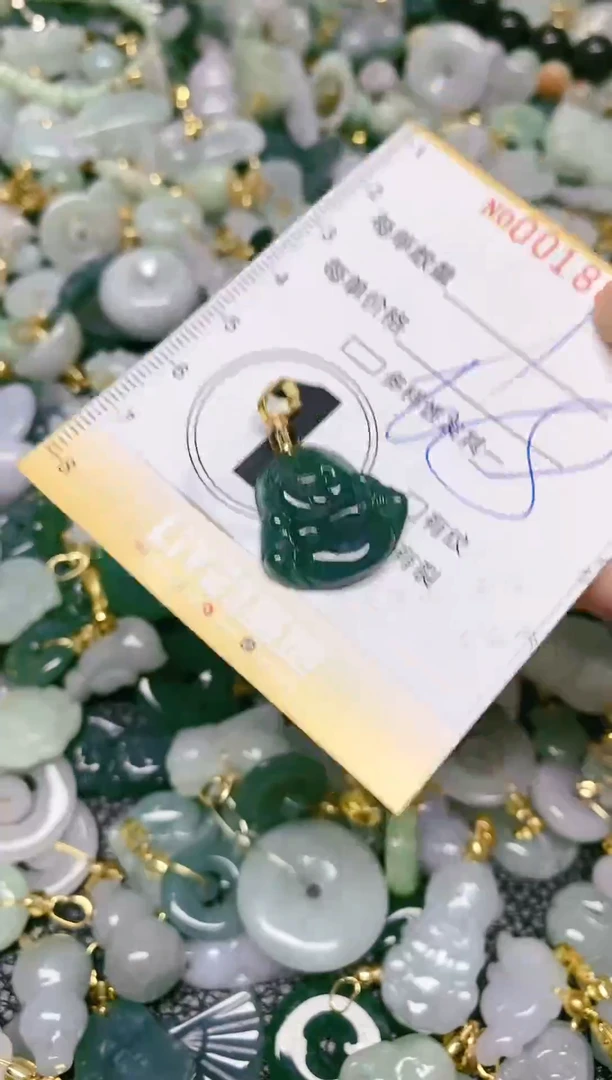 【闪购商品】翡翠颈饰未镶嵌闪购商品0018809多样性发其一
