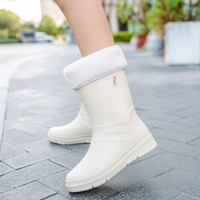 新款雨鞋女款外穿时尚马卡龙中筒雨靴防滑防水鞋成人软底厨房胶鞋