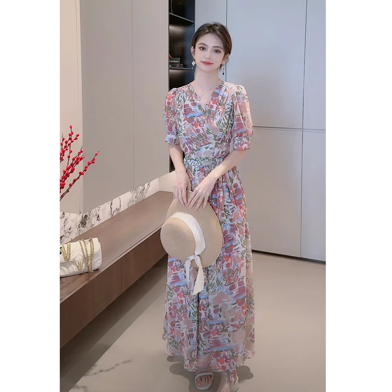 YB1法式气质v领碎花2024夏季新款连衣裙女新款收腰遮肉系带长裙