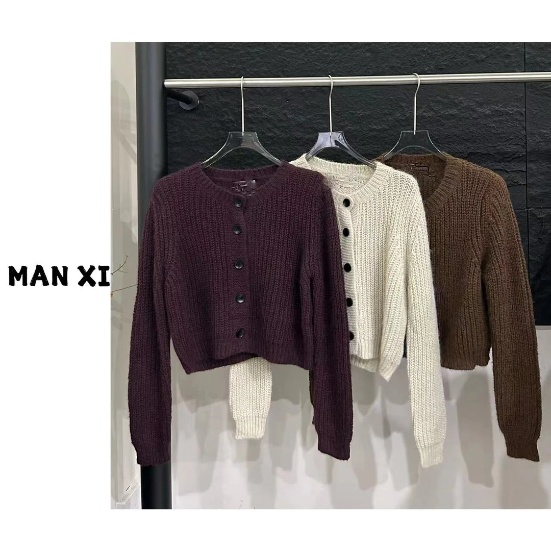 【MAN XI】 休闲流行大扣子毛衣针织衫