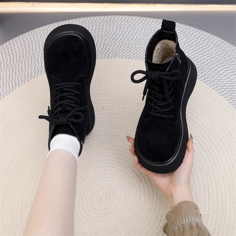 2025年冬季新款小个子保暖时尚增高显瘦加绒厚底绒面百搭女雪地靴