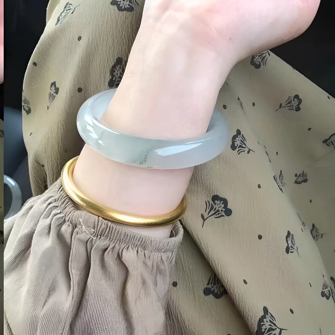 温柔气质款~飘花玉镯子新疆天然旺夫镯天山翠多样性发货 拍一发一