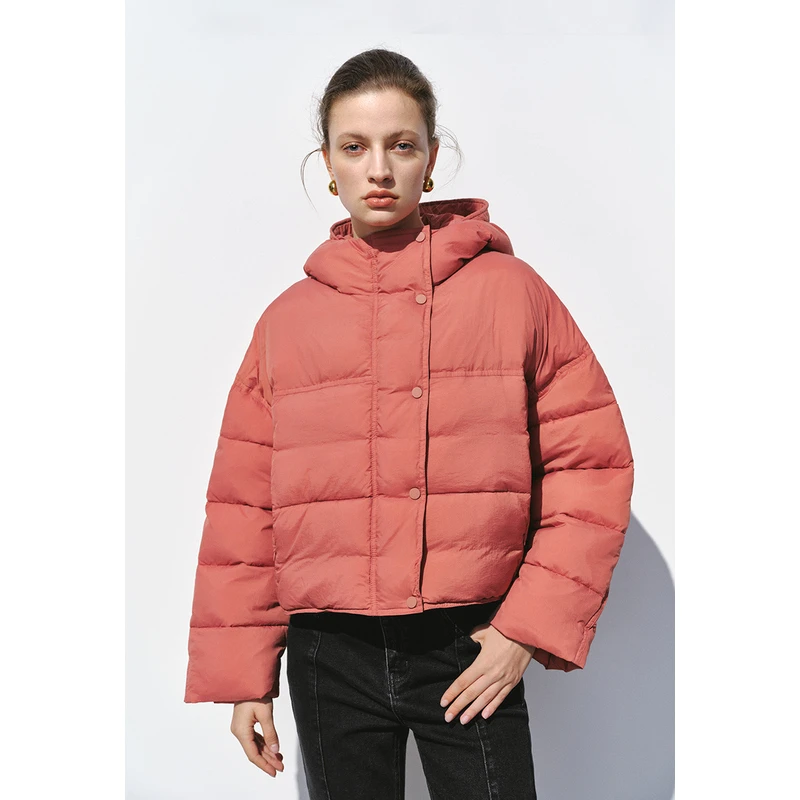 UR新年秋冬新款女装时尚百搭宽松保暖休闲短款连帽棉服UWH130033