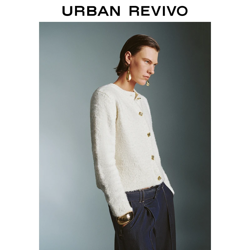 UR2024冬季新款女装轻法式气质通勤金属扣针织开衫UWG940372