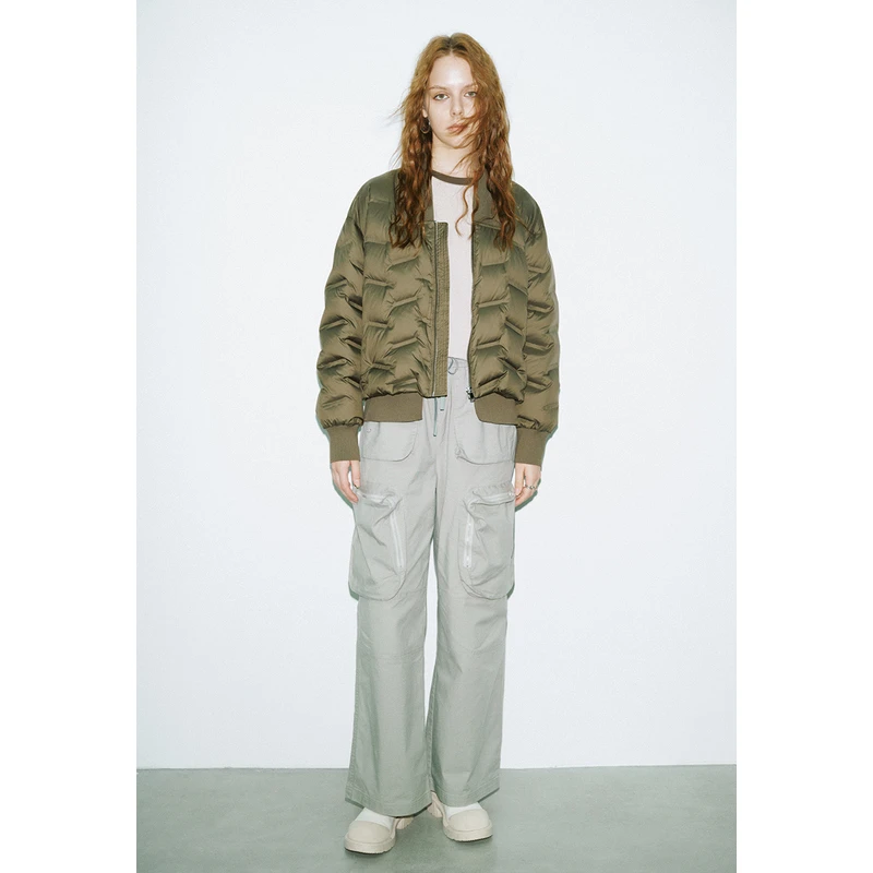 UR秋冬新款女装高街小众百搭拼接热力感短款轻薄羽绒服UWV130005