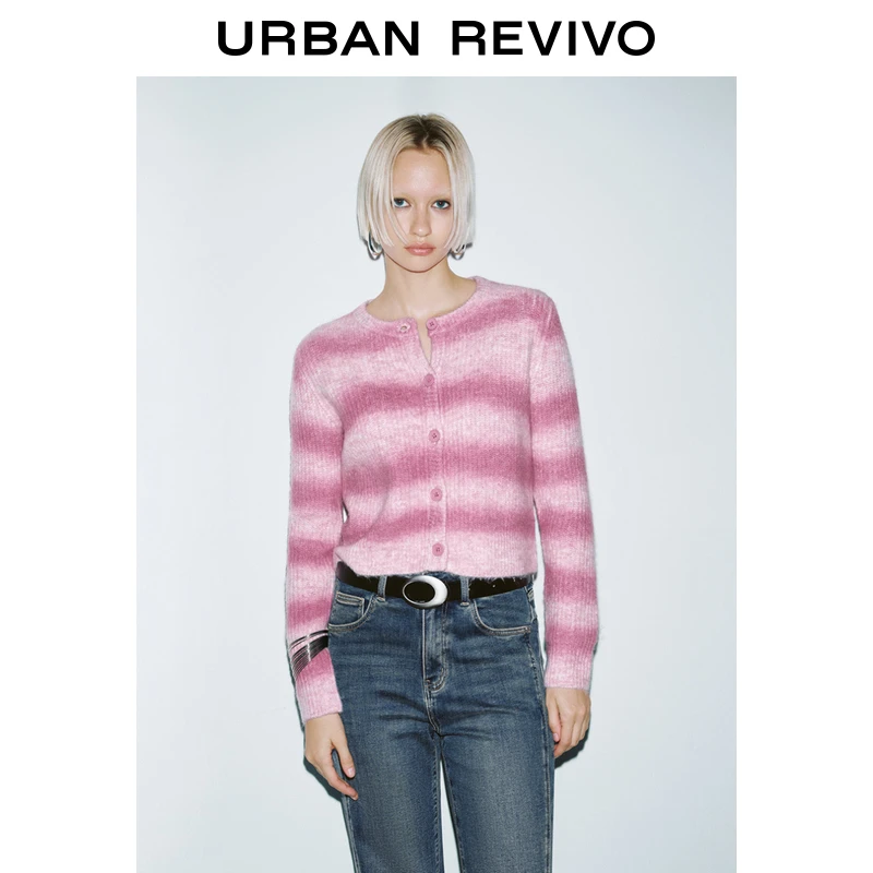 UR2024冬季新款女装潮流减龄丁达尔软糯针织开衫UYV940048