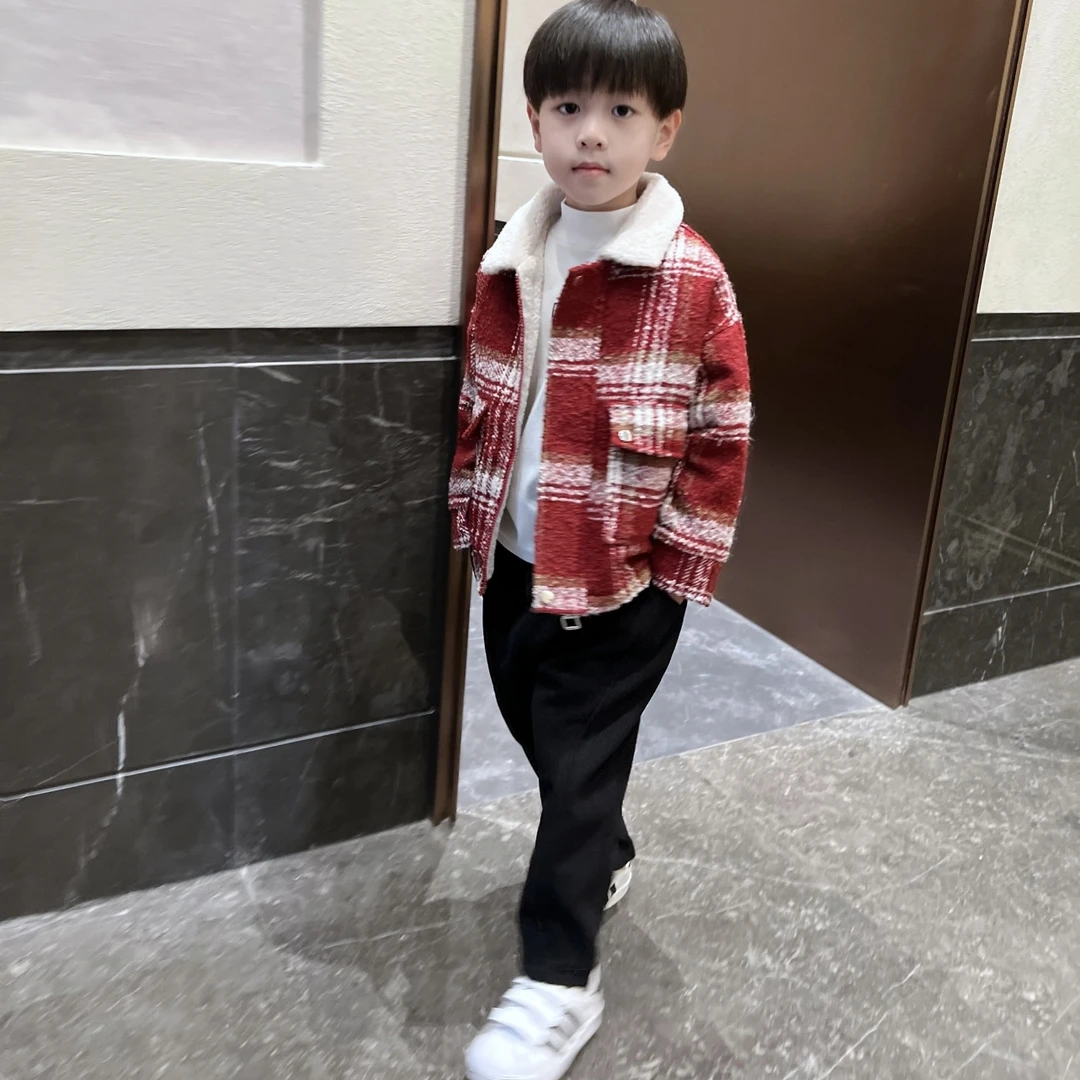 男童冬季加绒红格子外套2024新款中大童洋气加厚翻领呢大衣童装潮