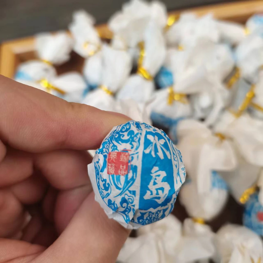 冰岛坝歪古树普洱生茶龙珠8克/颗