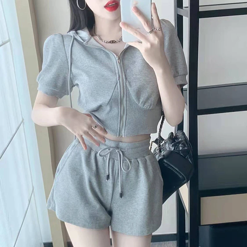 运动休闲套装女春夏2023新款盐系炸街卫衣短裤薄款时尚减龄两件套