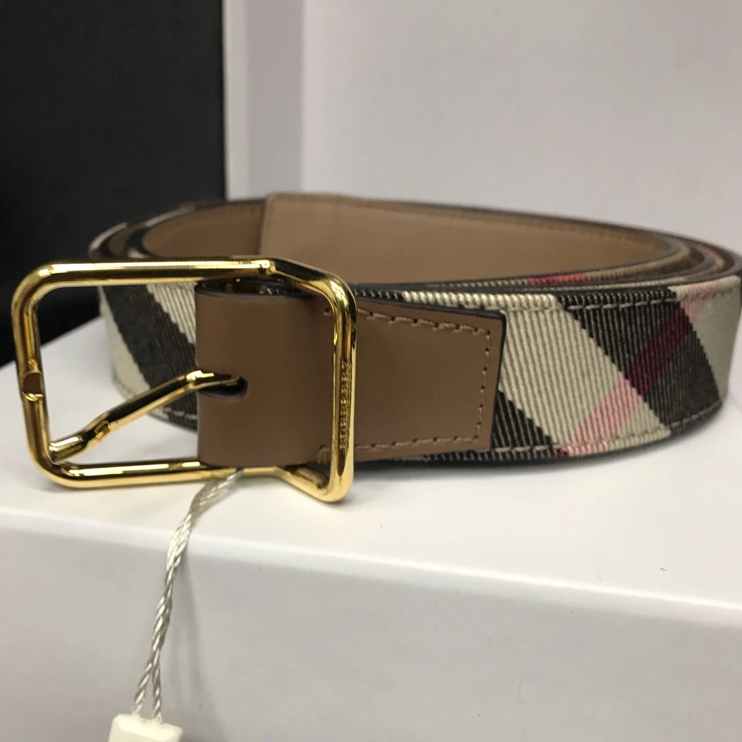 99新 BURBERRY/博柏利 金色针扣 复古格纹3cm