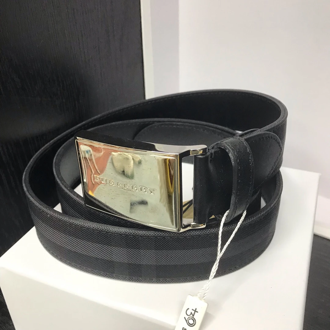 95新 BURBERRY/博柏利 复古格纹腰带105码黑色3.5cm