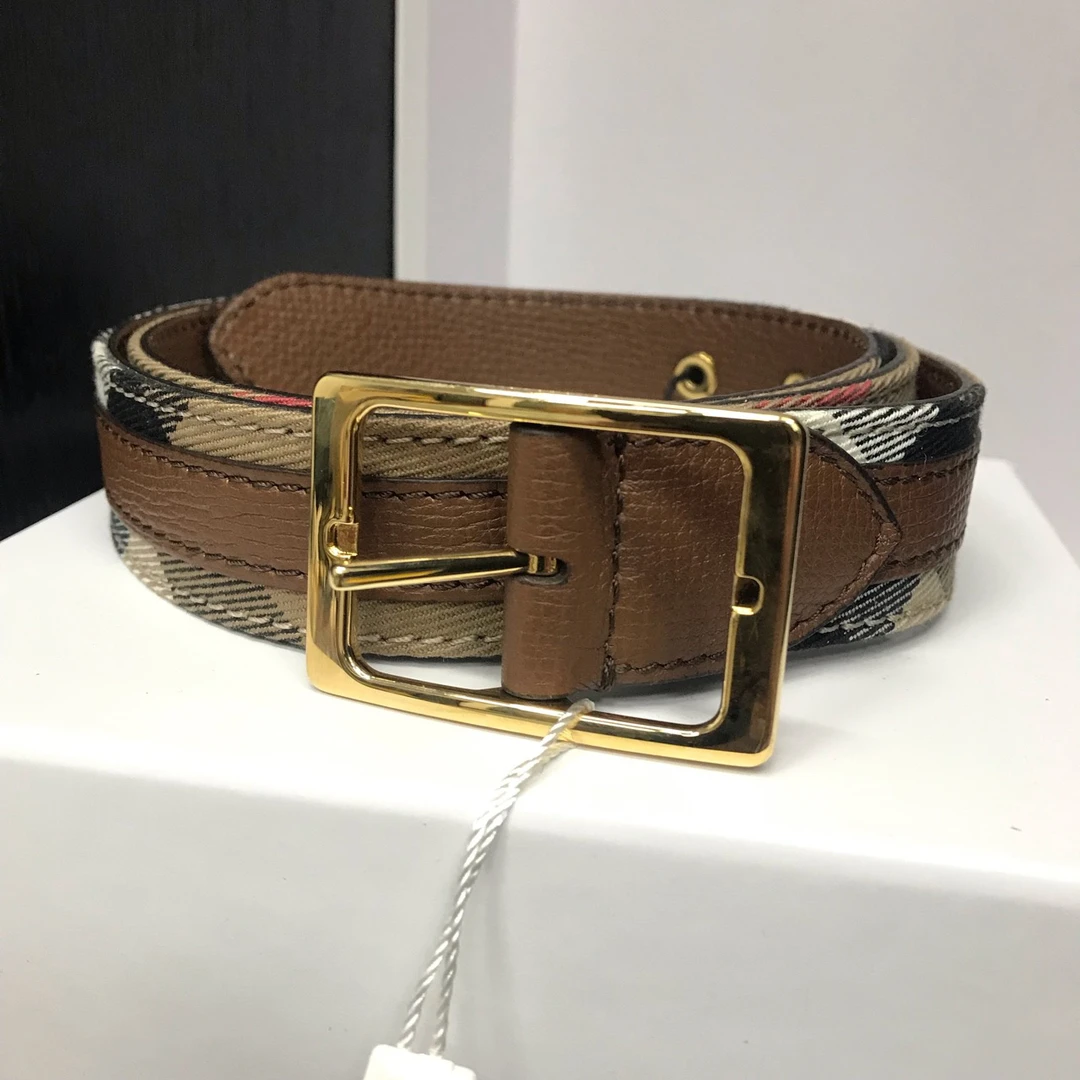 99新 BURBERRY/博柏利 金色针扣 复古格纹荔枝纹 米黑3cm