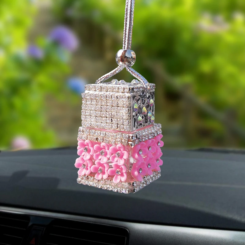 车载香水汽车用品创意挂件吊坠车内装饰品摆件悬挂式淡香