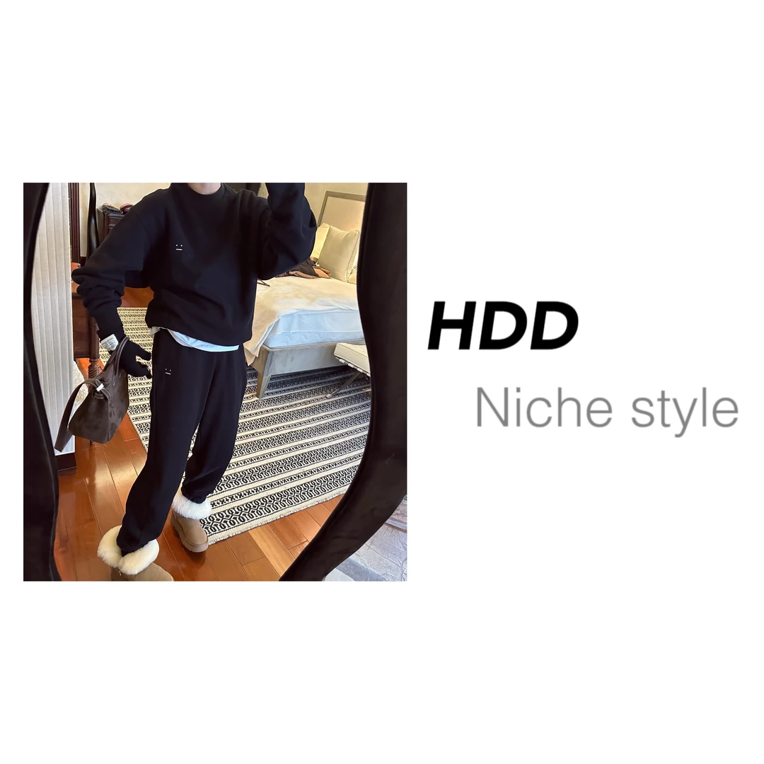 【HDD/侯點點】Y4260款秋冬时尚笑脸宽容加绒外套两件套