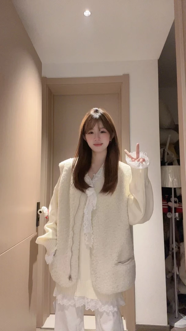 2024秋冬百搭加绒毛毛毛绒马甲宽松时尚韩版无袖坎肩背心马甲