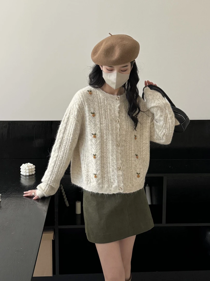 橘色小花手工绣花宽松温柔宽松针织衫复古毛衣