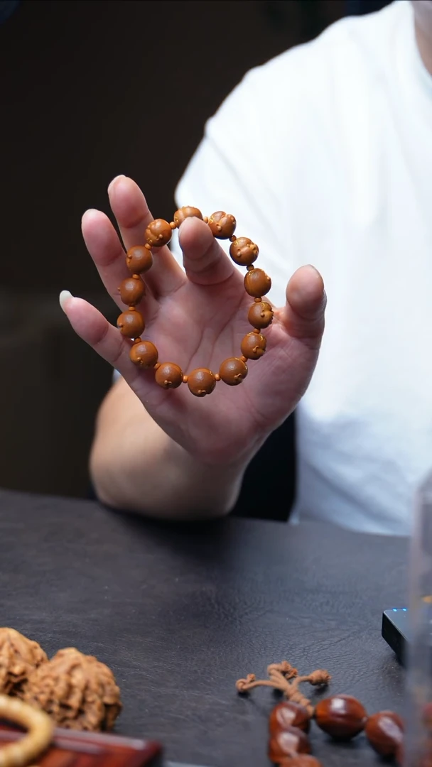 【闪购商品】橄榄核核雕人生-百态