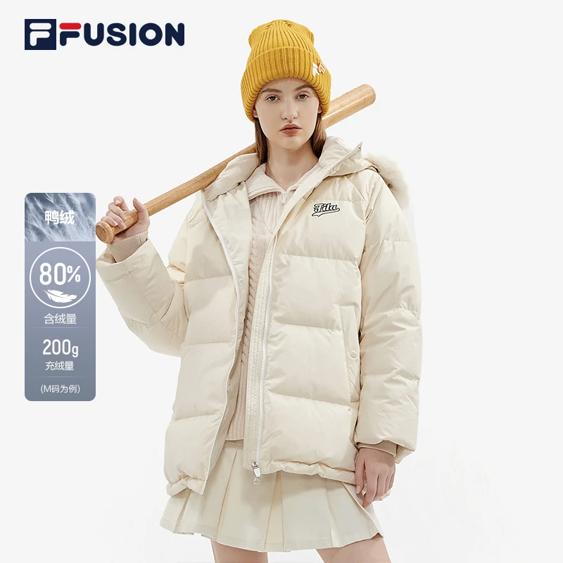 FILA FUSION斐乐潮牌冬季穿搭简约休闲保暖长款羽绒服连帽运动