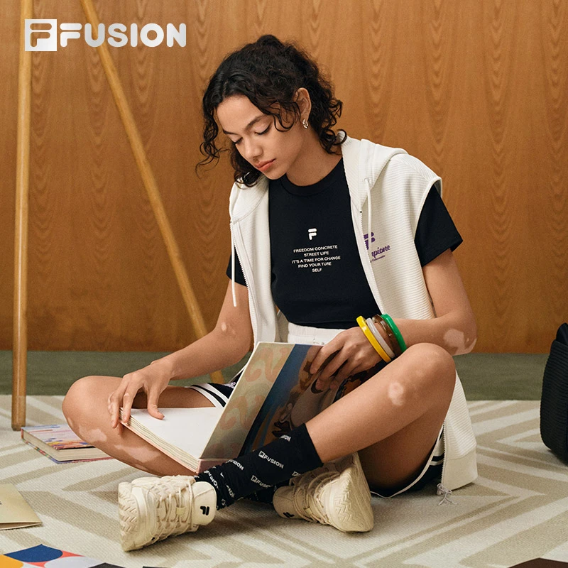 FUSION斐乐潮牌女夏新款运动华夫格上衣拉链宽松外套T11W335502