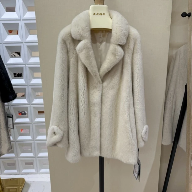 西服领A字版短外套