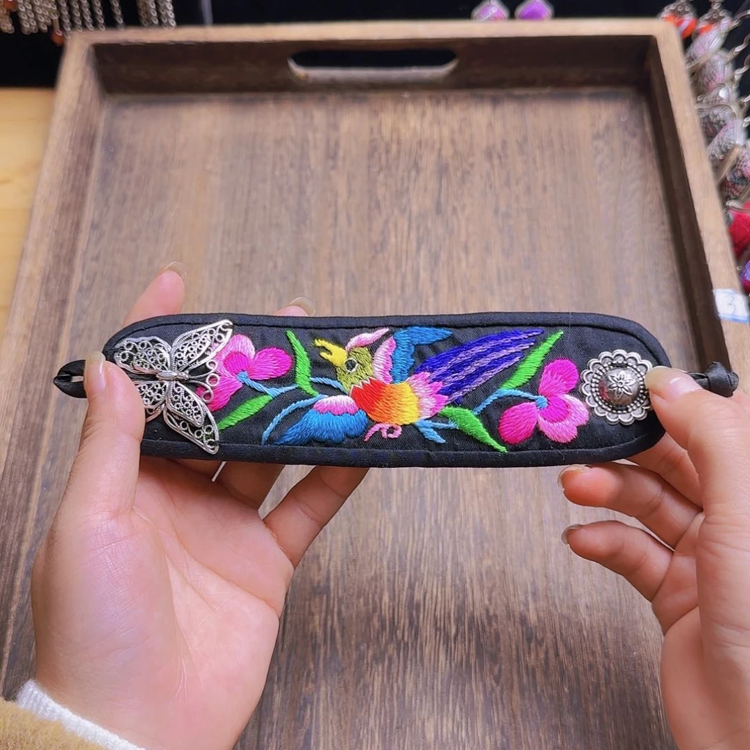 织绣纯手工制作手绳