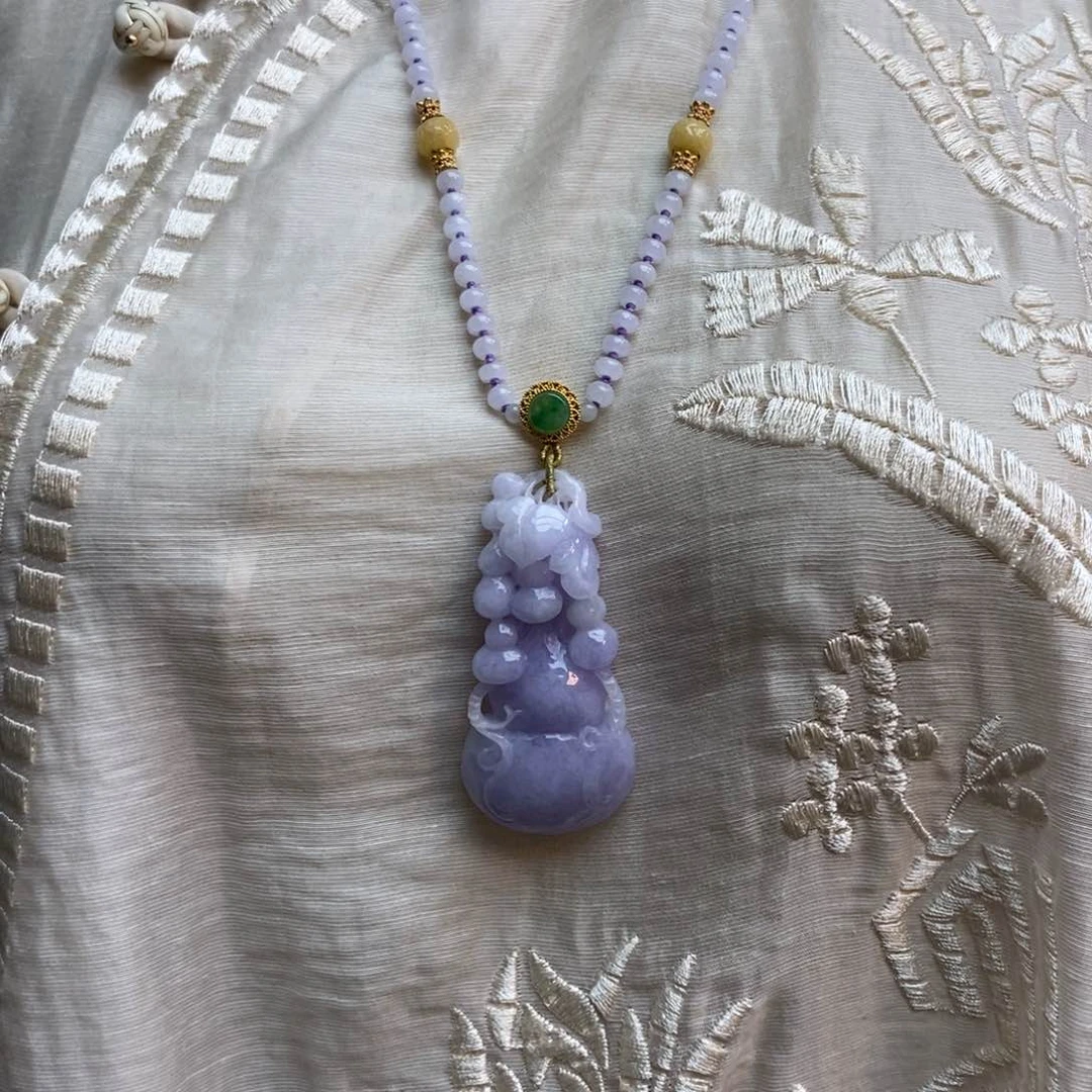 翡翠颈饰未镶嵌天然