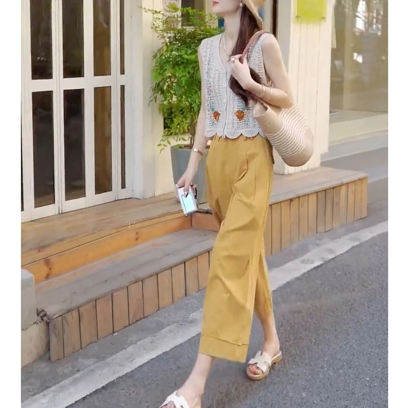 2024夏季新款法式镂空设计感刺绣无袖短款背心女+高腰百搭阔腿裤