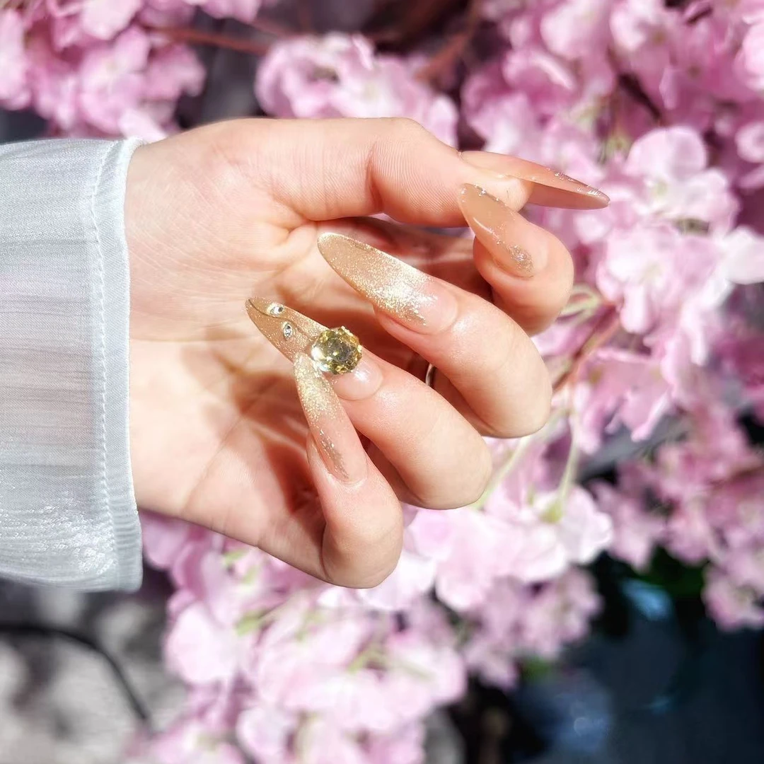 秋冬新款网红手工穿戴甲猫眼粉色可爱高端大气显白学生甲片长款