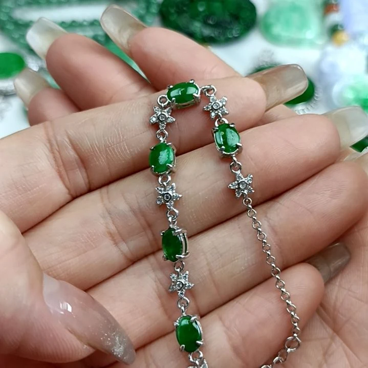 翡翠颈饰银S925镶嵌翡翠成品
