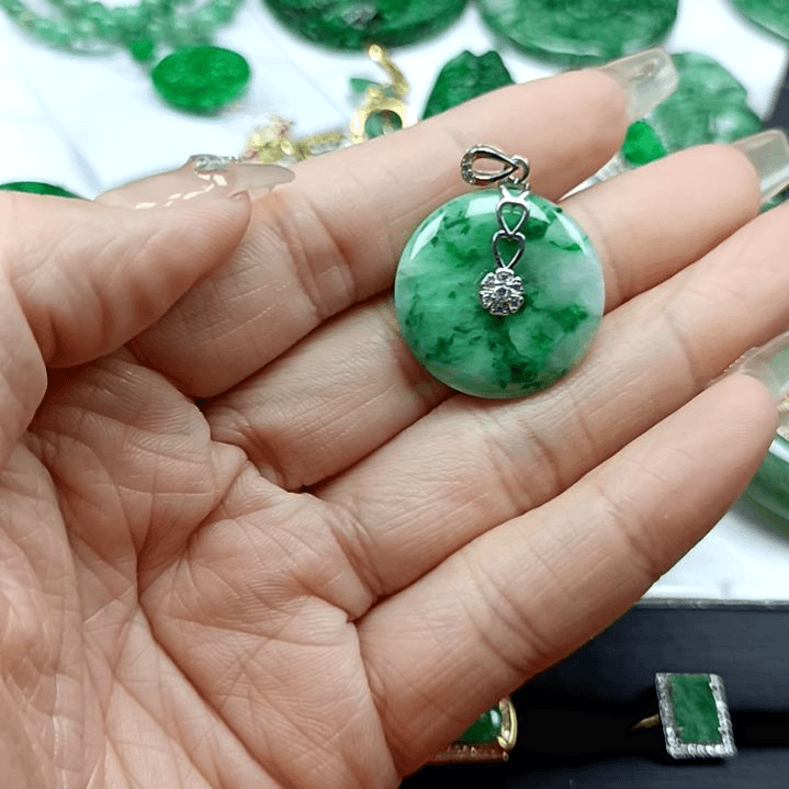 翡翠颈饰银S925镶嵌翡翠成品