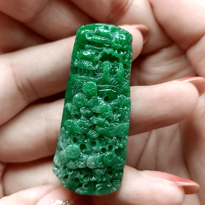 翡翠颈饰未镶嵌翡翠成品
