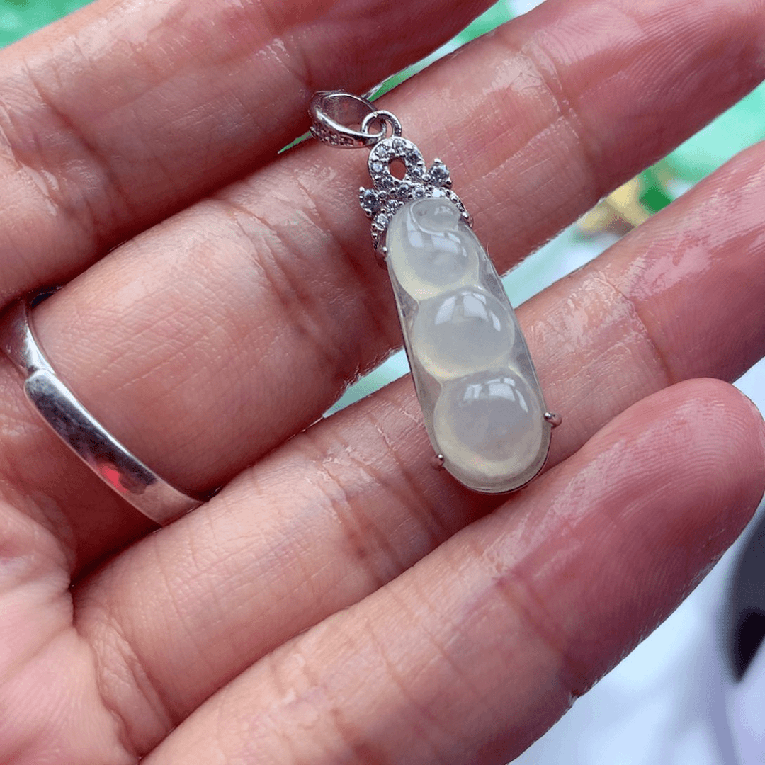 翡翠颈饰银S925镶嵌翡翠