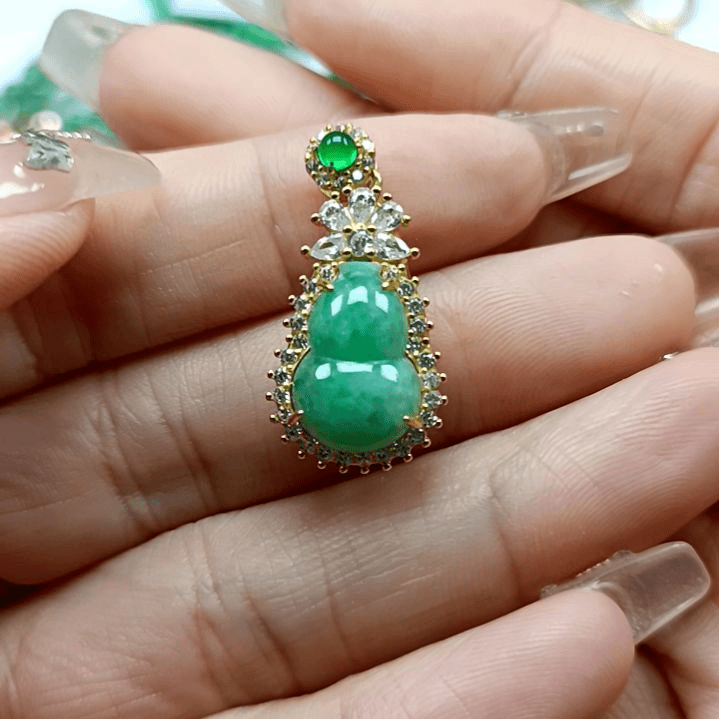 翡翠颈饰银S925镶嵌翡翠成品