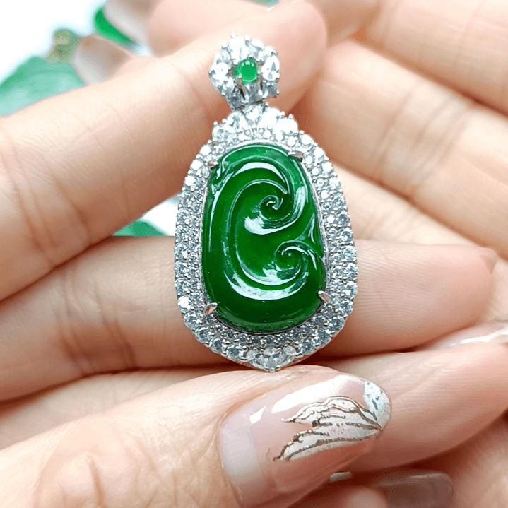 翡翠颈饰银S925镶嵌翡翠成品