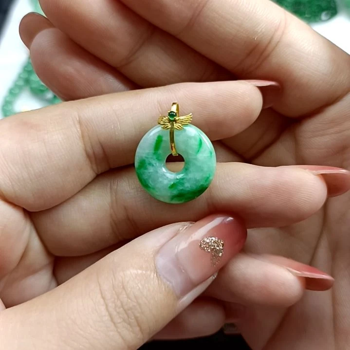 翡翠颈饰18K金镶嵌翡翠成品