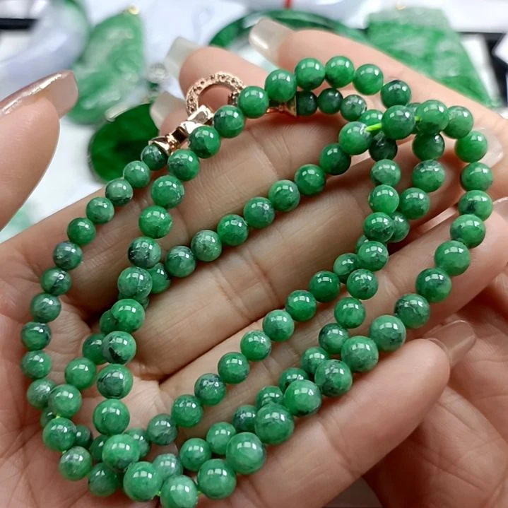 翡翠颈饰未镶嵌翡翠成品