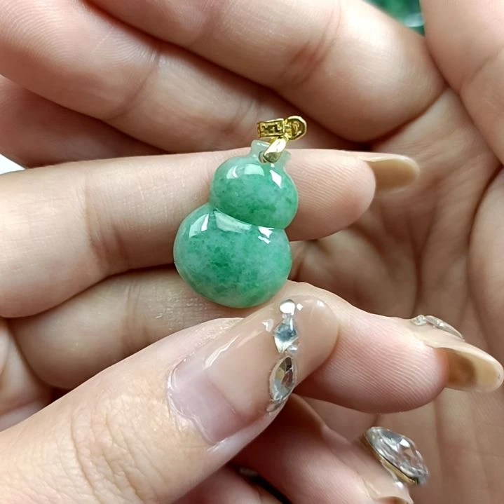 翡翠颈饰银S925镶嵌翡翠成品