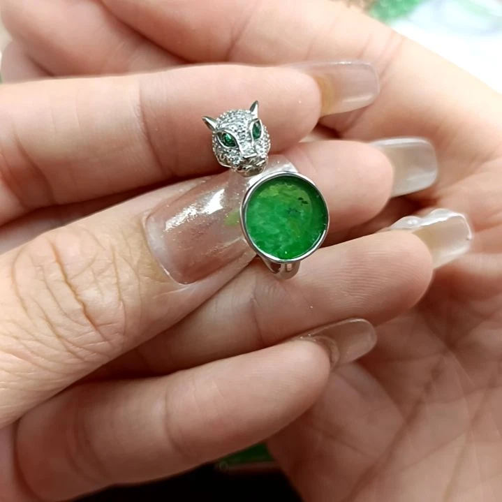 翡翠颈饰银S925镶嵌翡翠成品