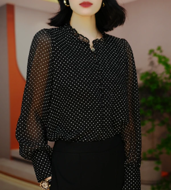 高端长袖时尚上衣女显瘦显白百搭印花减龄