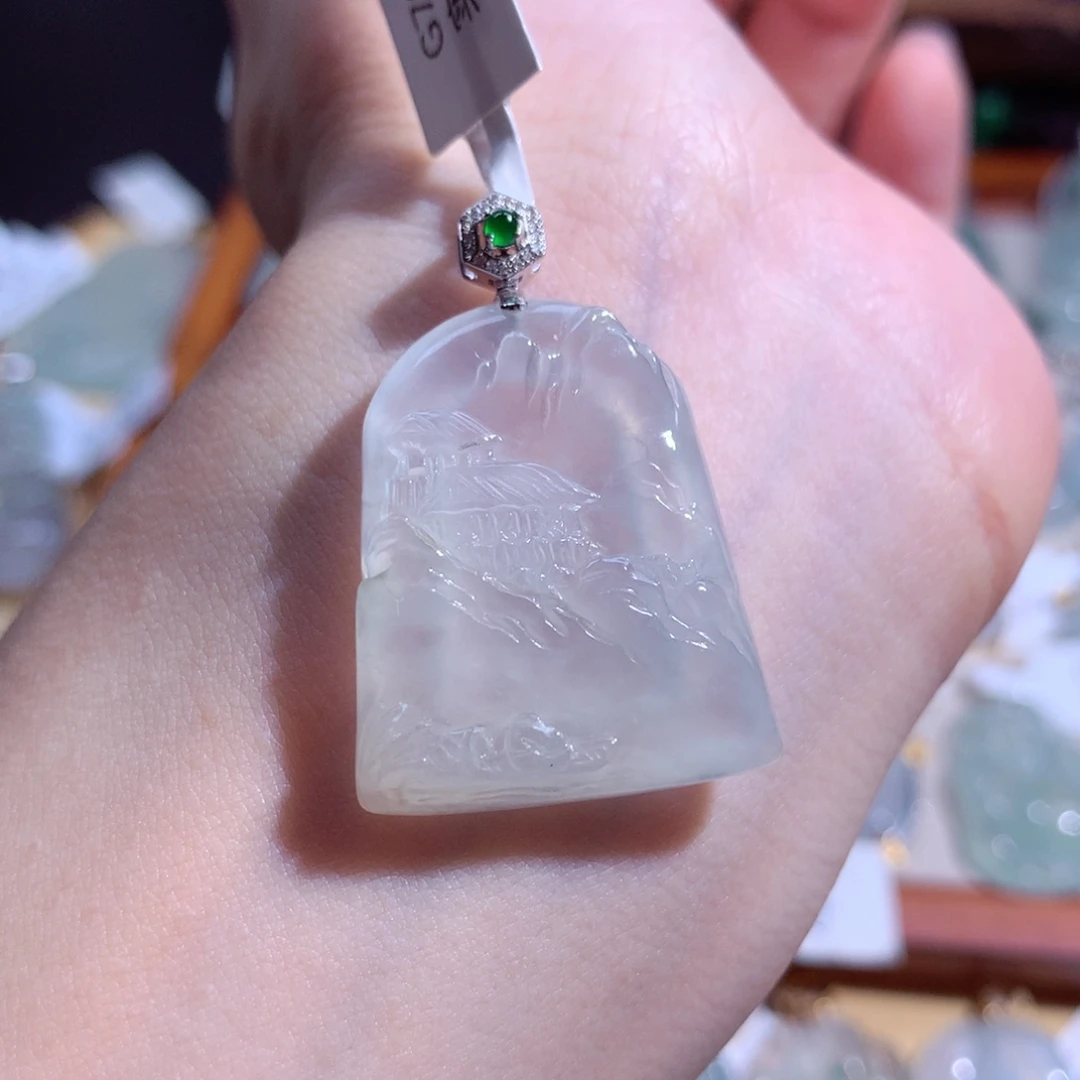 翡翠颈饰18K金镶嵌缅甸天然A货翡翠