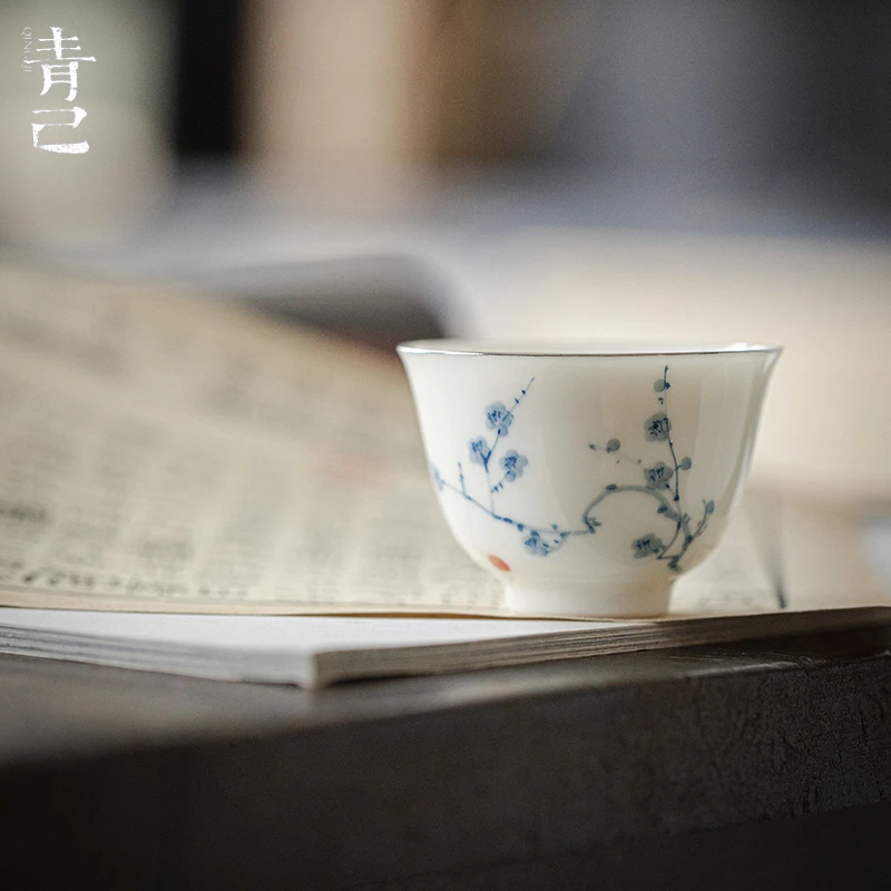 青己-玉瓷-君梅-福灵茶杯陶瓷青花手绘釉下彩家用新中式