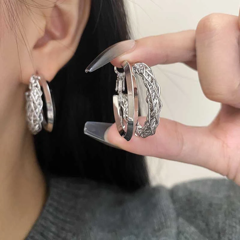 铜合金合成锆石耳饰 独特设计感光面素圈加金属缠绕双圈耳环潮流