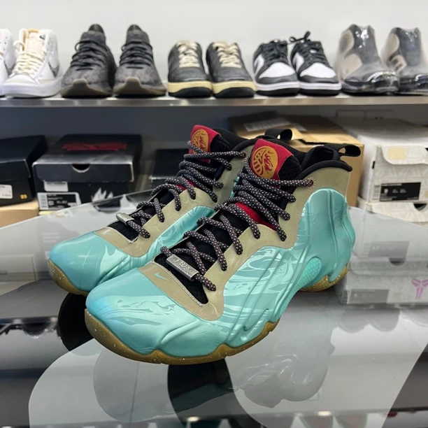 鞋码42/Nike风一 马年/二手无盒/9新