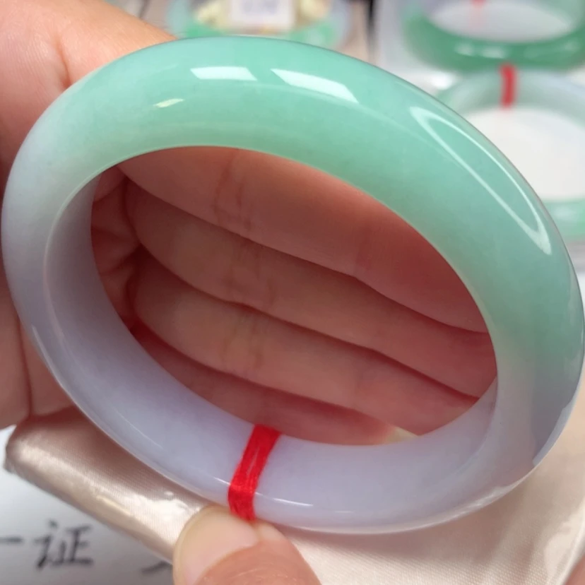 【闪购商品】翡翠手镯未镶嵌…