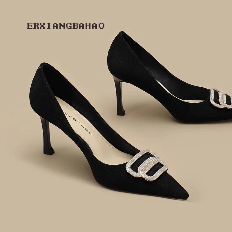 香港御姐鞋子小码绒面高跟鞋2025年低跟洋气新款气法式女士高跟鞋